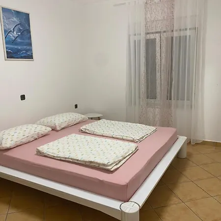 Natali Apartment